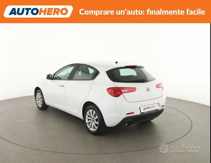 Alfa Romeo Giulietta 2017 photo 4