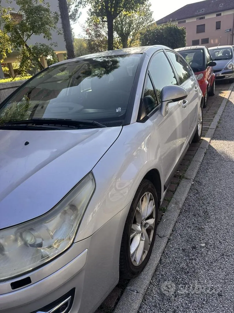 Citroen C4 2009 photo 4