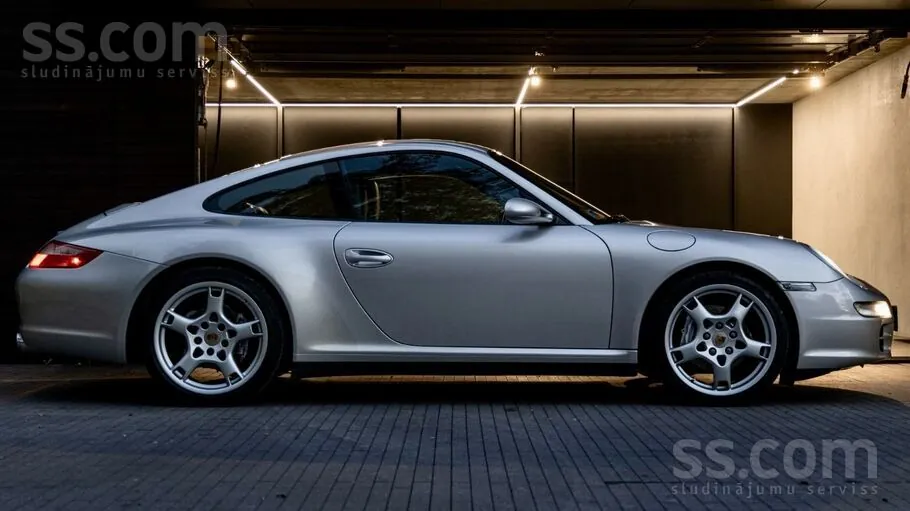 Porsche 911 2006 photo 2