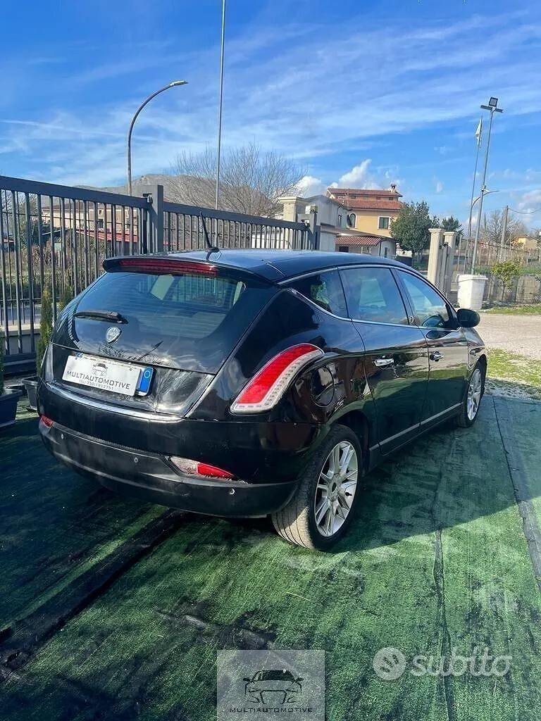 Lancia Delta 2009 photo 4