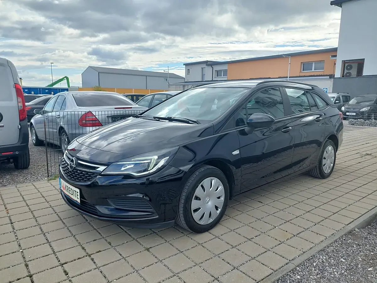 Opel Astra 2019 photo 2