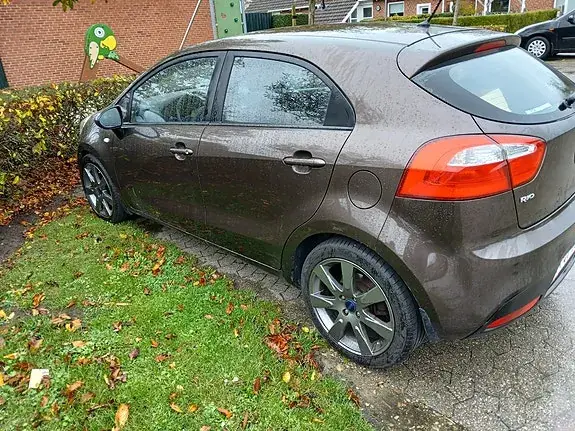 Kia Rio 2013 photo 5
