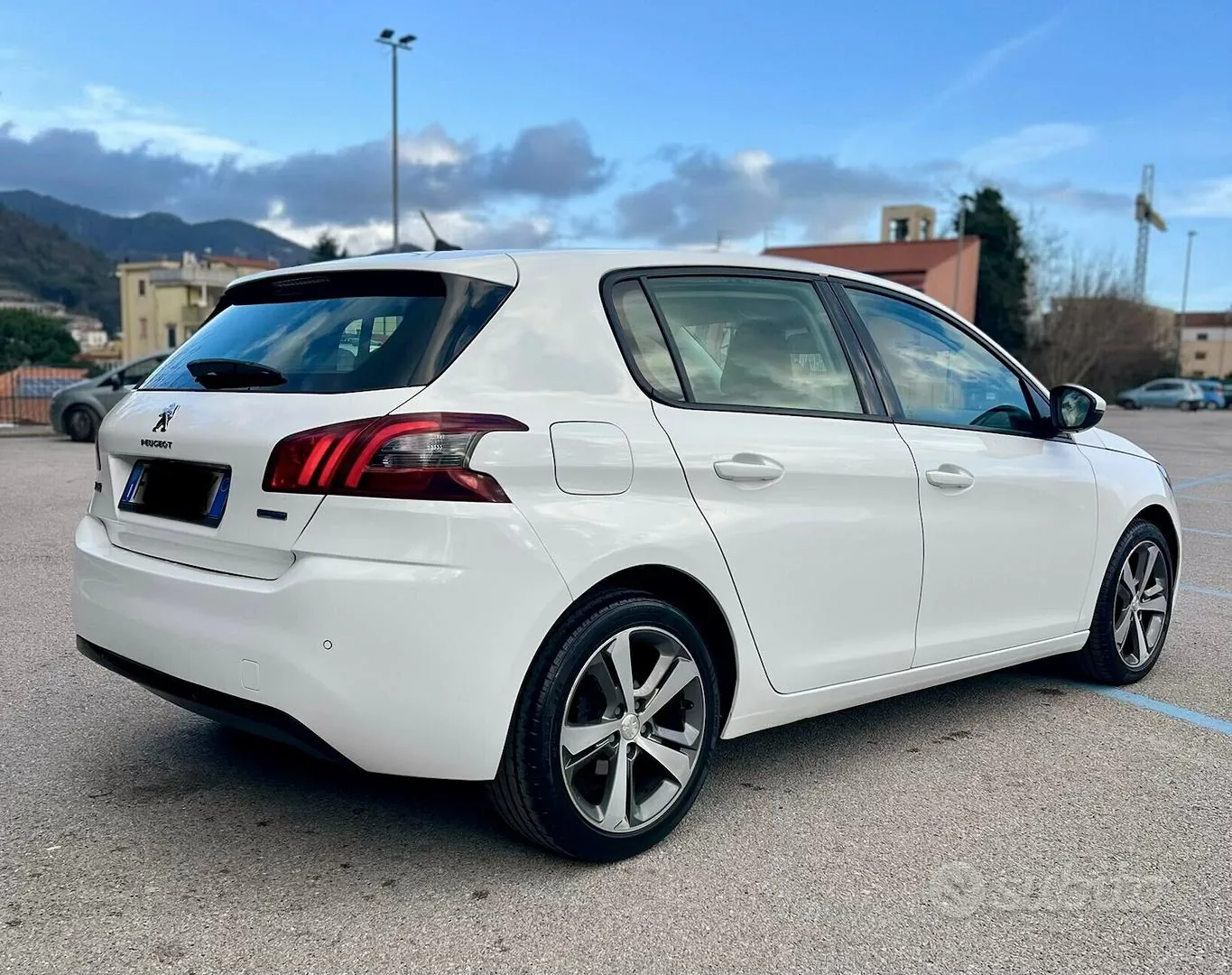 Peugeot 308 2015 photo 5