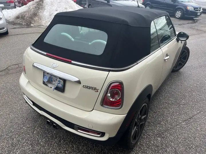 Mini Cooper S 2012 photo 3