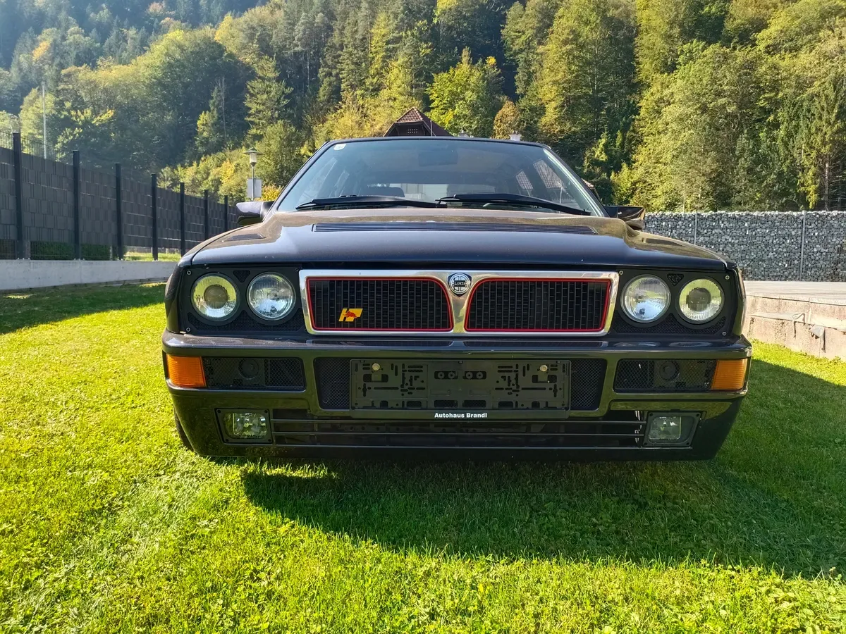Lancia Delta 1992 photo 2