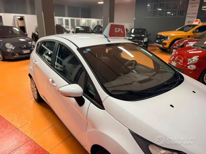 Ford Fiesta 2009 photo 5