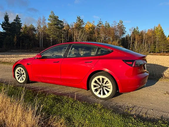 Tesla Model 3 2021 photo 4