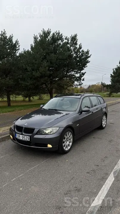 BMW 320