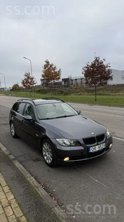 BMW 320 2007 photo 2