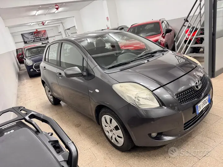 Toyota Yaris 2007 photo 3