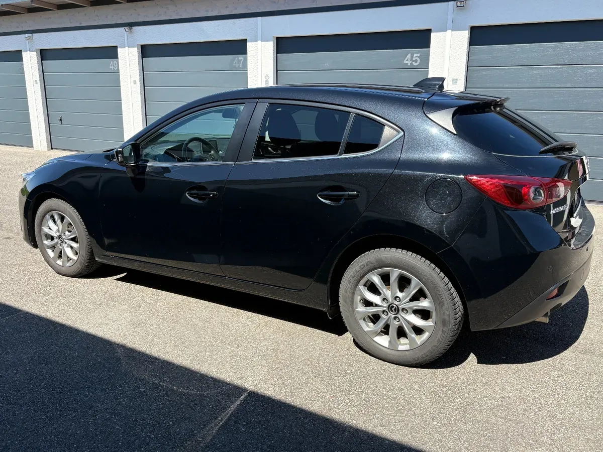 Mazda Mazda3 2014 photo 2