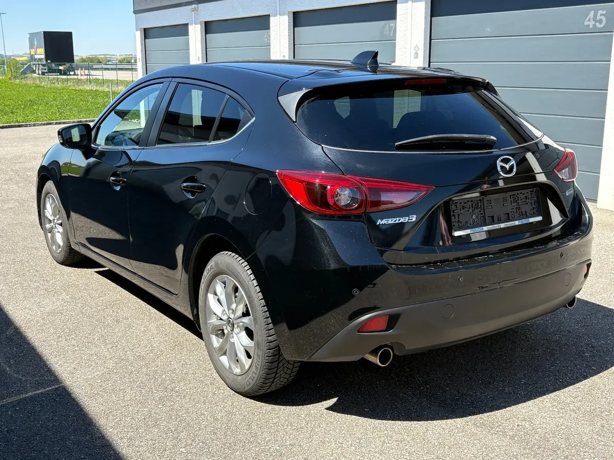 Mazda Mazda3 2014 photo 3