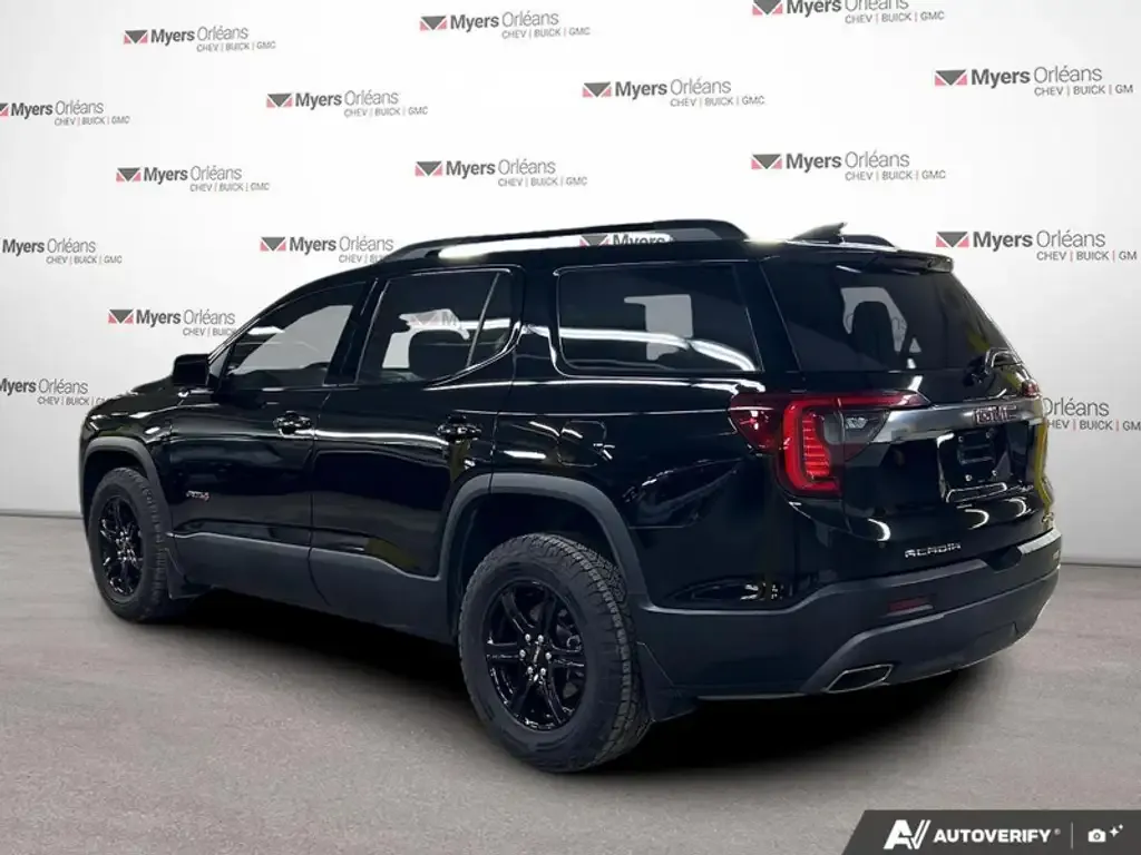 GMC Acadia 2023 photo 3