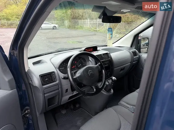 Citroen Jumpy 2011 photo 5