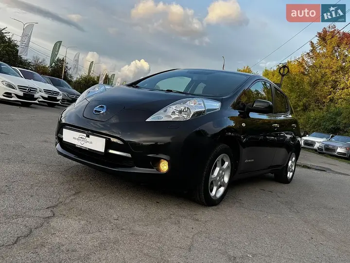 Nissan Leaf 2016 photo 2