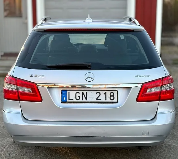 Mercedes-Benz E250 2011 photo 4