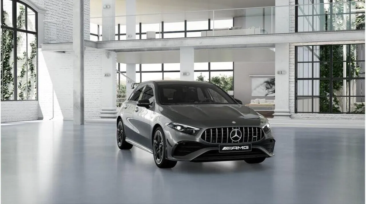 Mercedes-Benz A-Class photo 2