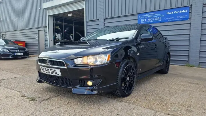 Mitsubishi Lancer 2010 photo 3