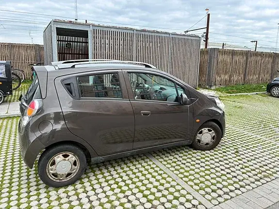 Chevrolet Spark 2010 photo 3