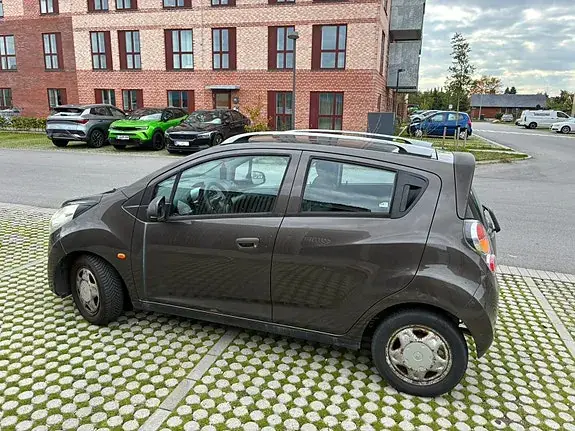 Chevrolet Spark 2010 photo 4