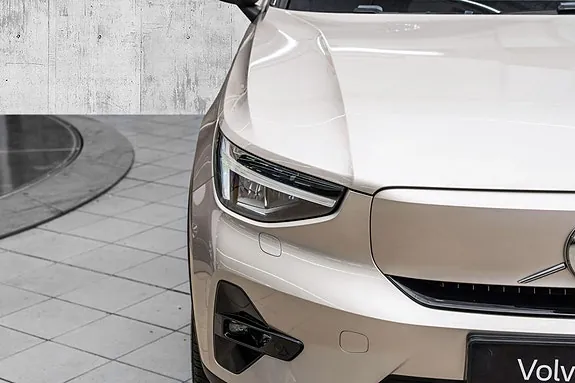 Volvo Xc40 2023 photo 4
