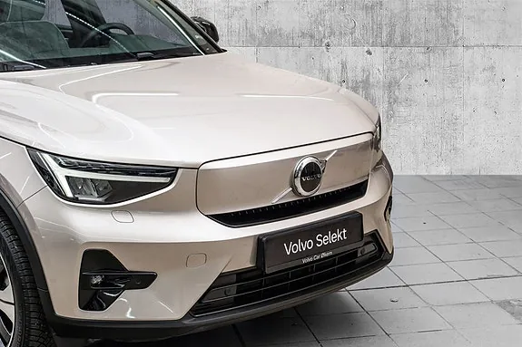 Volvo Xc40 2023 photo 2