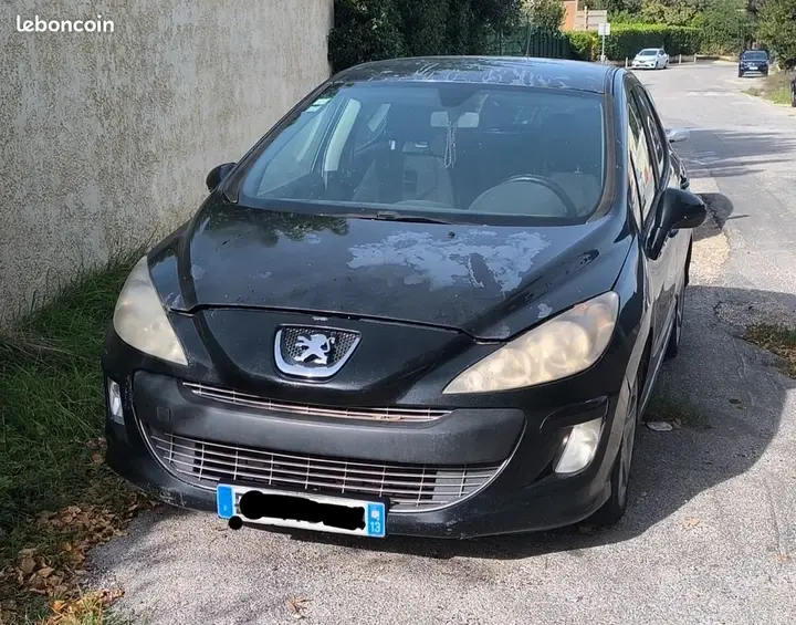 Peugeot 308 2008 photo 3