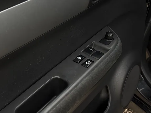 Suzuki Swift 2008 photo 4