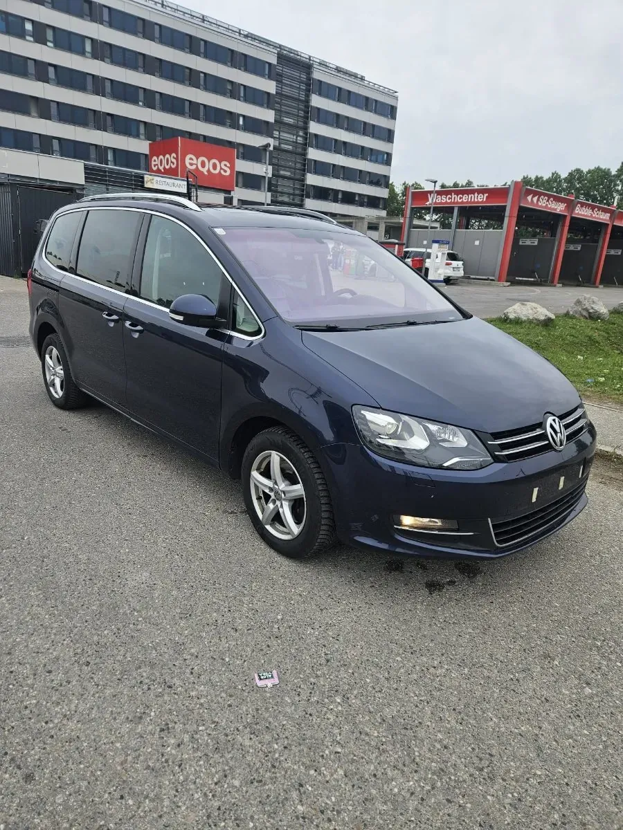 Volkswagen Sharan 2012 photo 3