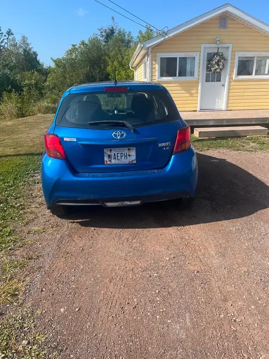 Toyota Yaris 2015 photo 4