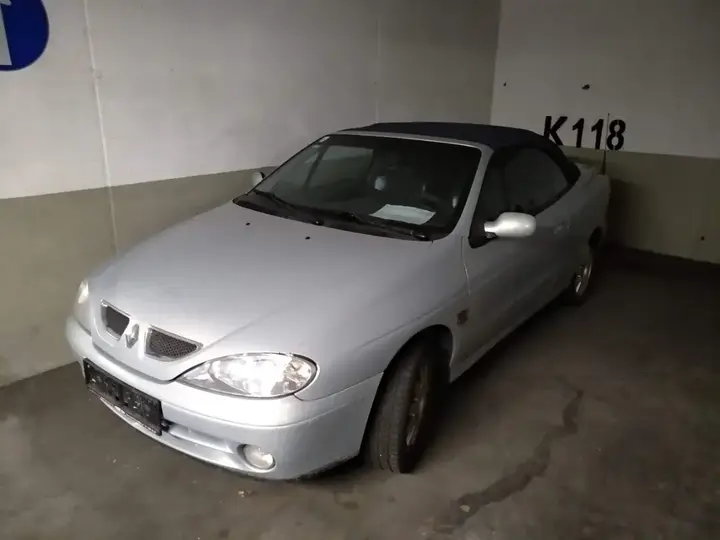 Renault Mégane 2000 photo 2