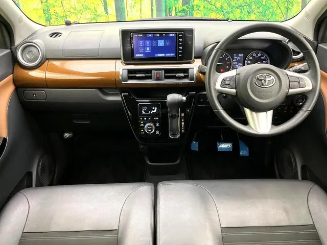 Toyota Picasso 2023 photo 2
