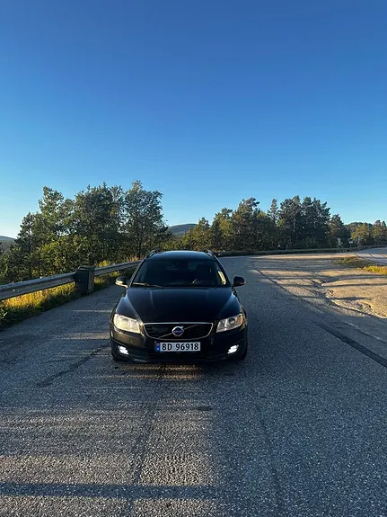 Volvo V70 2016 photo 2