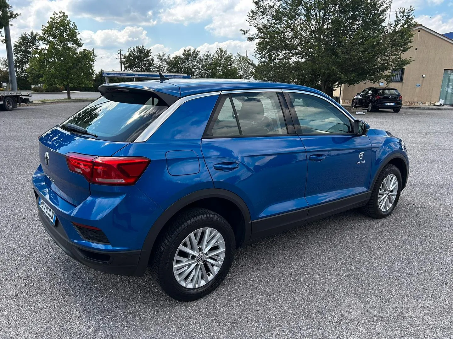 Volkswagen T-Roc 2019 photo 2