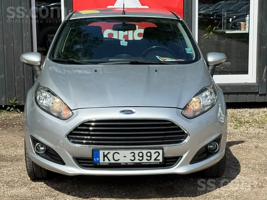 Ford Fiesta 2013 photo 2