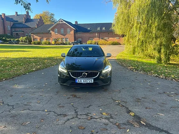 Volvo V40 2017 photo 2