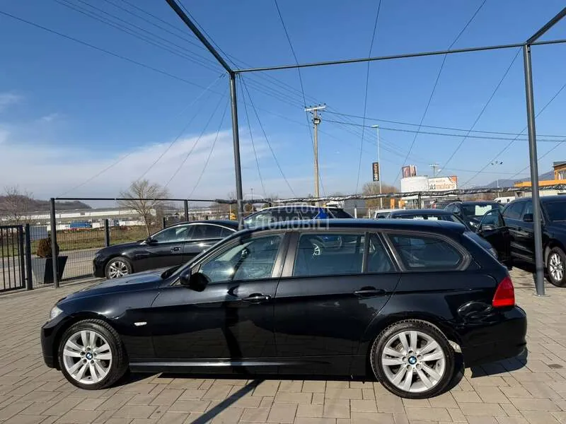 BMW 320 2011 photo 3
