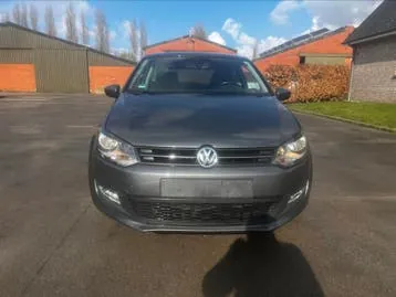 Volkswagen Polo 2012 photo 2