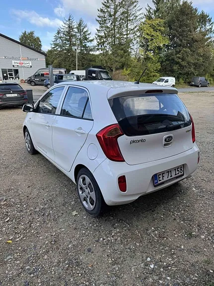 Kia Picanto 2013 photo 3