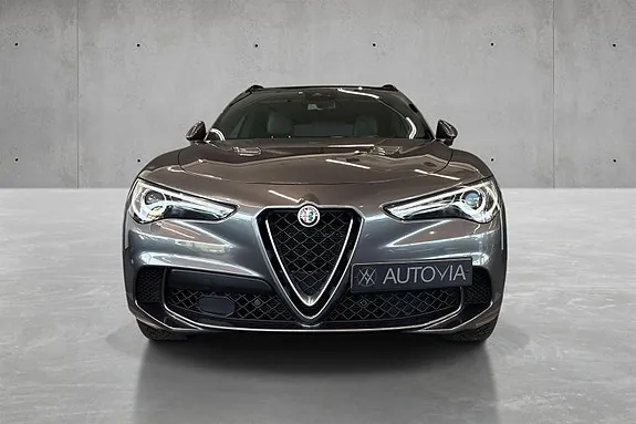 Alfa Romeo Stelvio 2019 photo 2