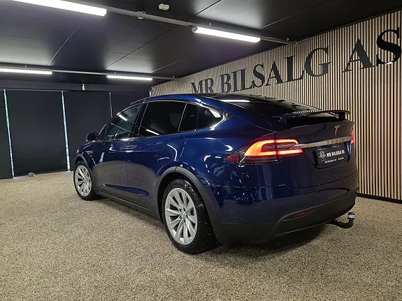 Tesla Model X 2017 photo 5