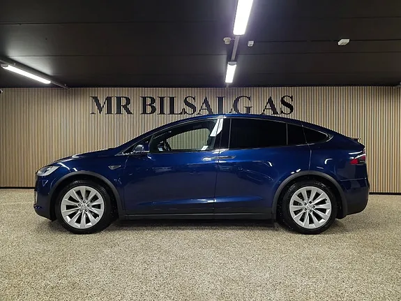 Tesla Model X 2017 photo 4