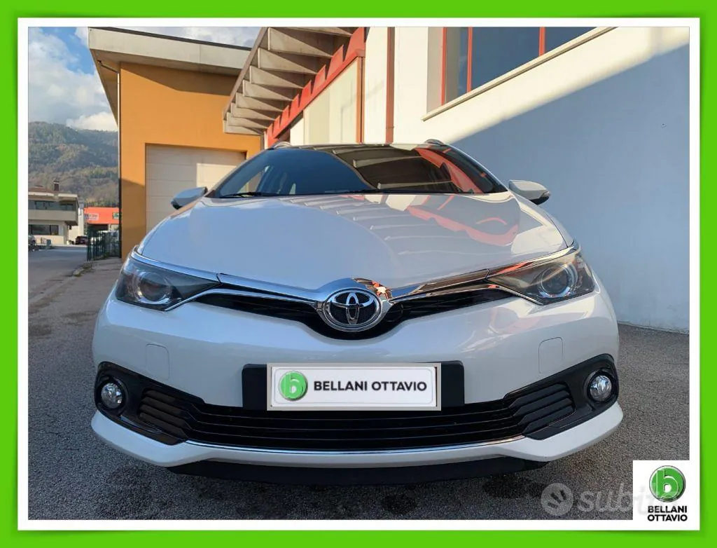 Toyota Auris 2016 photo 2