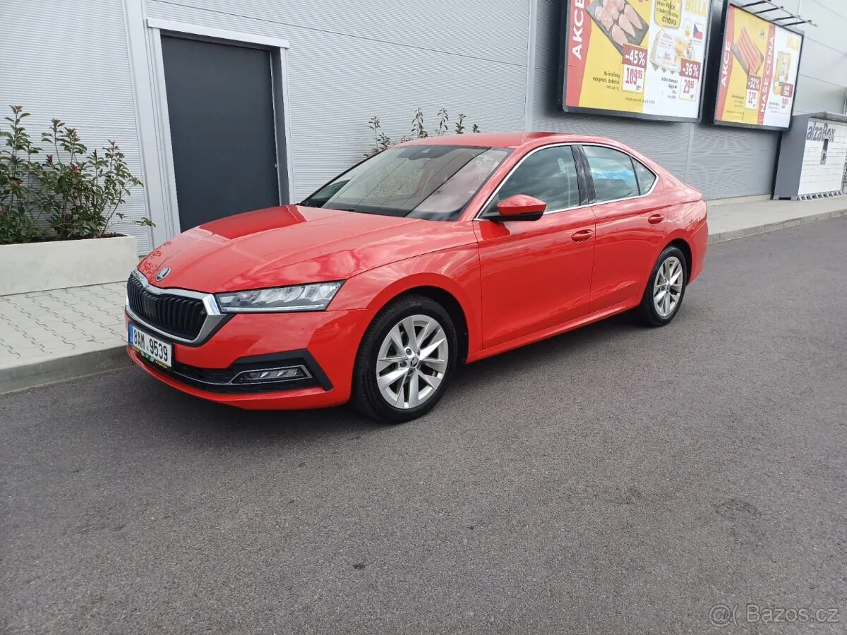 Skoda Octavia Iv 2021 photo 2