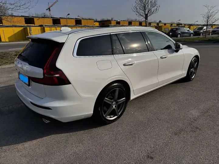 Volvo V60 2018 photo 3