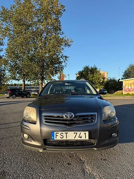 Toyota Avensis 2007 photo 2