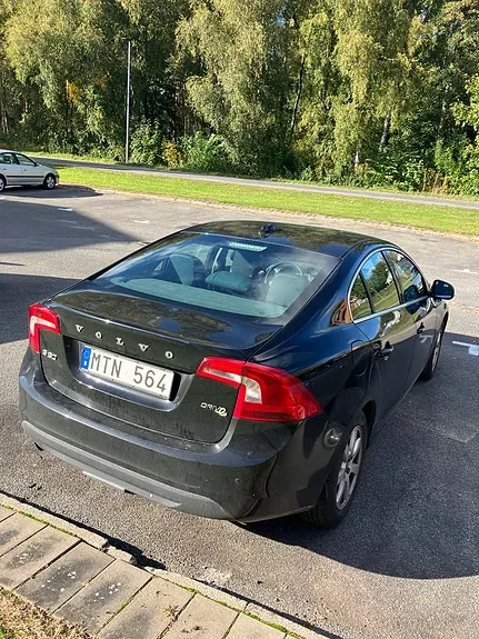 Volvo S60 2012 photo 4