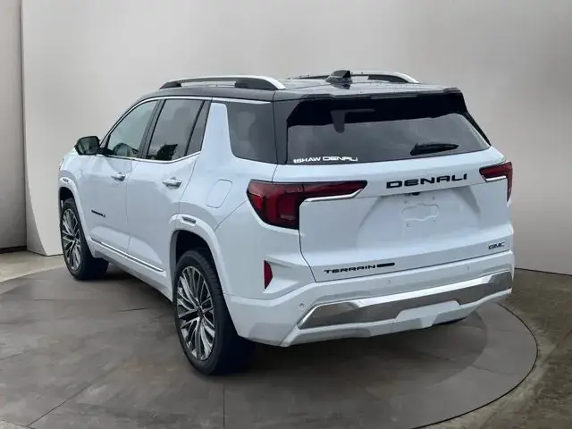 GMC Terrain 2027 photo 3