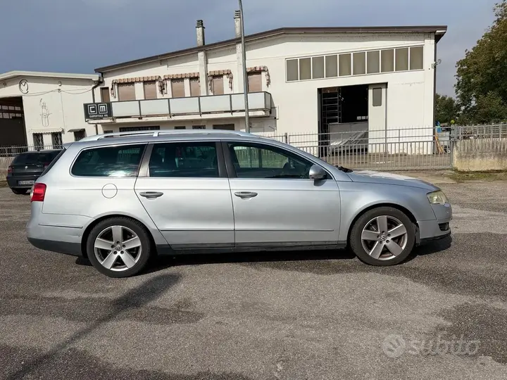 Volkswagen Passat 2007 photo 4