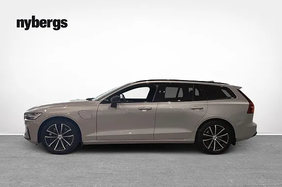 Volvo V60 2025 photo 2